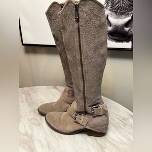Donald Pliner Dela riding boots in a gray taupe leather/suede texture